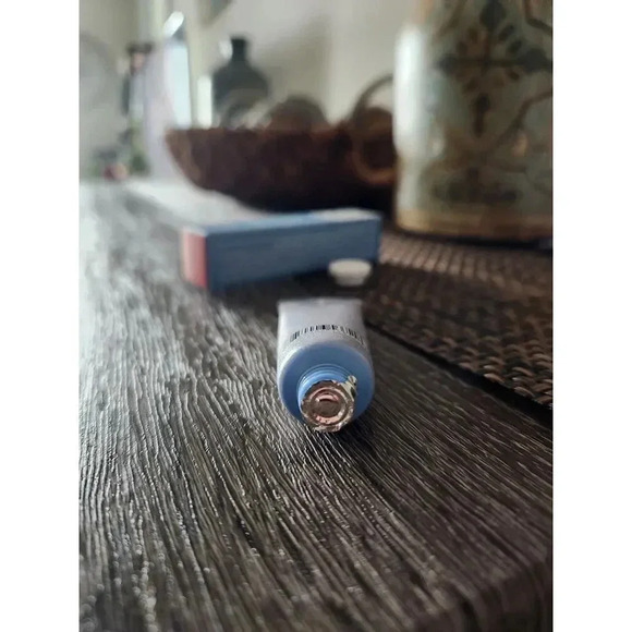 NIB BLOOMEFFECTS Tulip Tint Lip & Cheek Balm - Crispa Coral - FULL SIZE - Picture 5 of 5